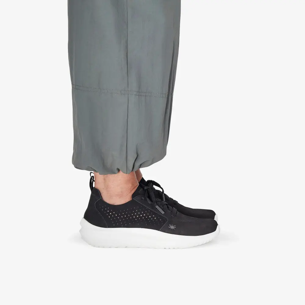 Schwarze Damen-Sneaker im Solevana-Stil online